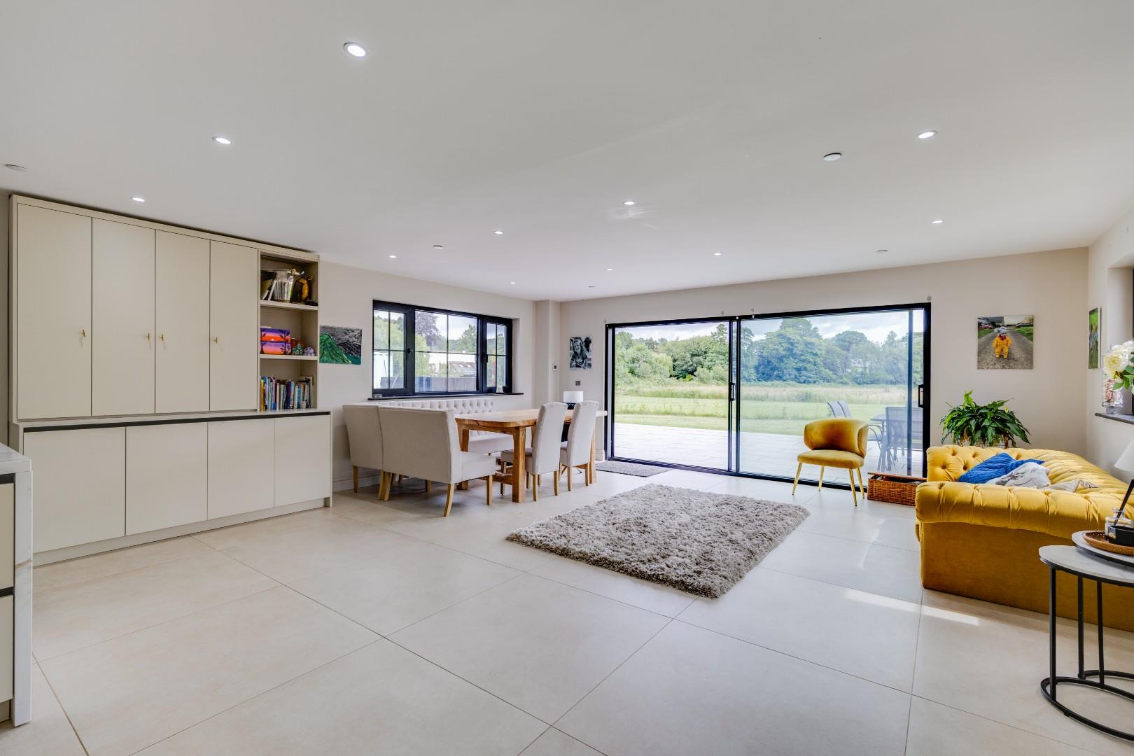 Chestnut House, Peterston Super Ely, Vale of Glamorgan, CF5 6LQ